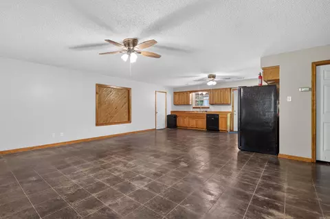 Other - 2736 Riverview Dr, Malvern, AR 72104 photo 4 of 37