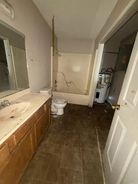 Bath - 163 169 Walker Rd, Higginson, AR 72068 photo 1 of 1