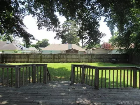 Exterior - 34 Bent Tree Dr, Cabot, AR 72023 photo 4 of 7