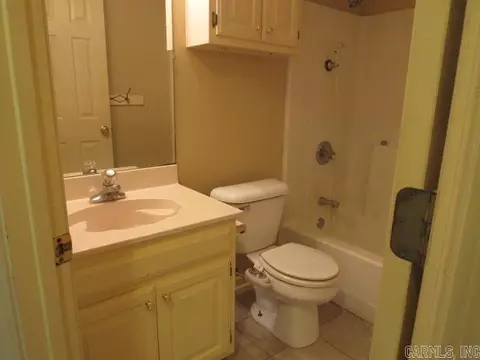 Bath - 34 Bent Tree Dr, Cabot, AR 72023 photo 1 of 7