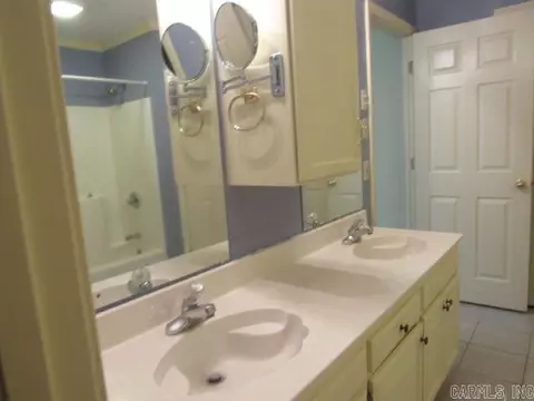 Bath - 34 Bent Tree Dr, Cabot, AR 72023 photo 5 of 7