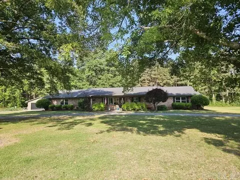 181 Young Rd, Nashville, AR 71852