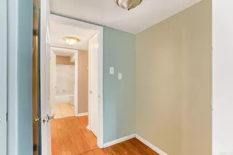 Entry Way - 101 Pine Frst #E-17, Maumelle, AR 72113 photo 2 of 2