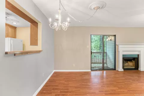 Living - 101 Pine Frst #E-17, Maumelle, AR 72113 photo 2 of 4