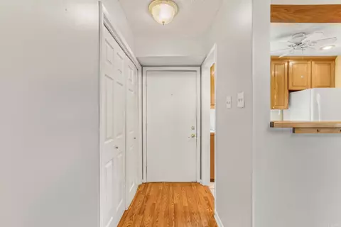 Entry Way - 101 Pine Frst #E-17, Maumelle, AR 72113 photo 1 of 2
