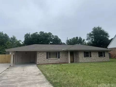 2118 Strait Pl, Stuttgart, AR 72160