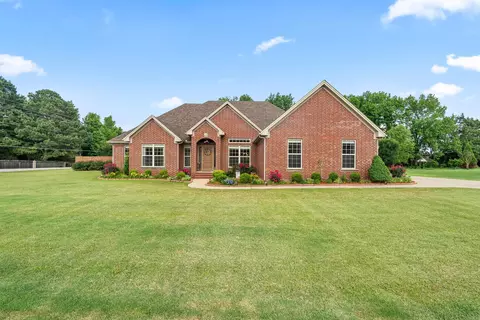 101 Cornerstone Ln, Searcy, AR 72143