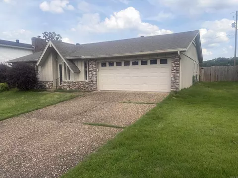 1115 Briar Crk, Little Rock, AR 72211