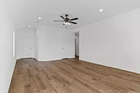 1608 Rambling Brook Dr, Benton, AR 72015 photo 4