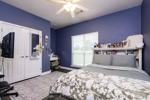 Bedroom - 17 Mckenzie Trl, Conway, AR 72032 photo 3 of 7
