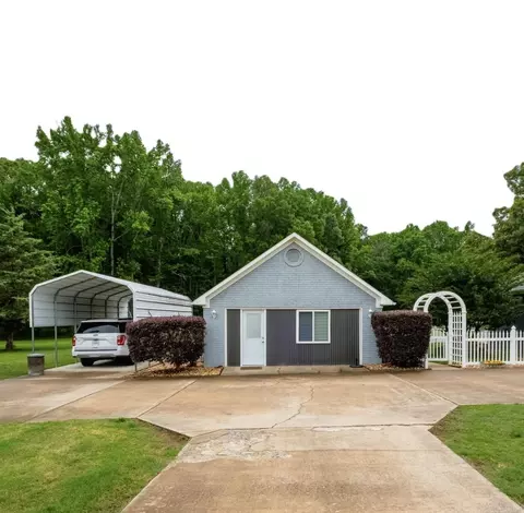 Exterior - 17 Mckenzie Trl, Conway, AR 72032 photo 4 of 13