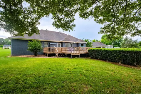Exterior - 17 Mckenzie Trl, Conway, AR 72032 photo 10 of 13