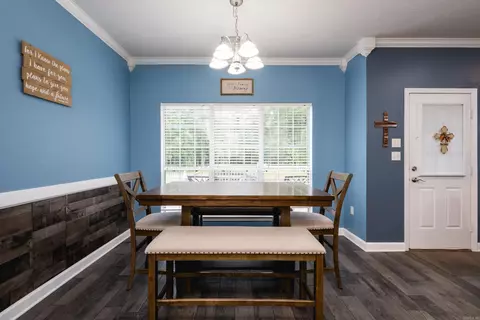Dining - 17 Mckenzie Trl, Conway, AR 72032 photo 1 of 1