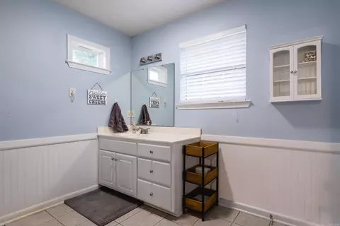 Bath - 17 Mckenzie Trl, Conway, AR 72032 photo 5 of 6