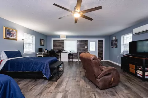 Bedroom - 17 Mckenzie Trl, Conway, AR 72032 photo 7 of 7
