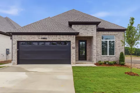 32 Mountain Brook Rd, Little Rock, AR 72223