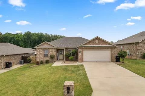 26 Huntington Dr, Austin, AR 72007