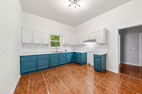 Kitchen - 407 N 4th St, De Queen, AR 71832 photo 1 of 1