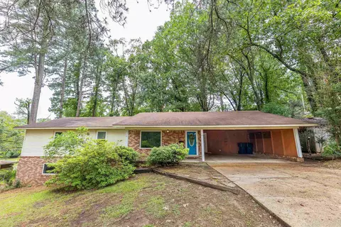 1030 Woodcrest Rd, Camden, AR 71701