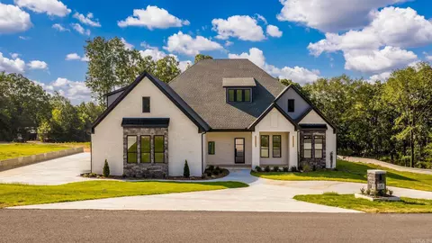 120 Highland Dr, Greenbrier, AR 72058