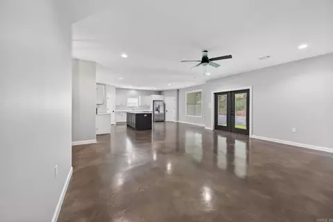 Living - 513 Crepe Myrtle, Cabot, AR 72023 photo 3 of 3