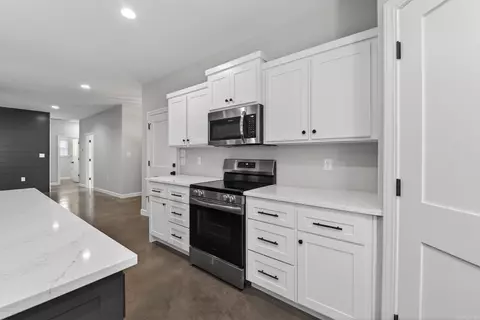Entry Way - 513 Crepe Myrtle, Cabot, AR 72023 photo 6 of 7