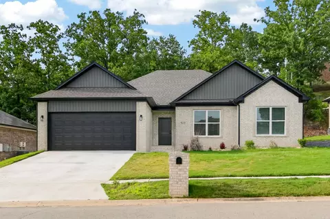 513 Crepe Myrtle, Cabot, AR 72023