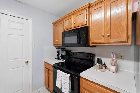 Kitchen - 21 Fox Run Dr, Cabot, AR 72023 photo 2 of 2