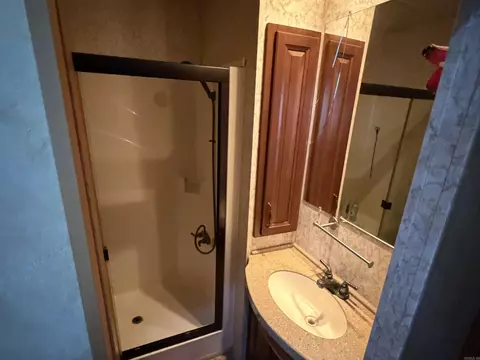 Bath - 196 Pine Valley Dr, Conway, AR 72034 photo 2 of 6