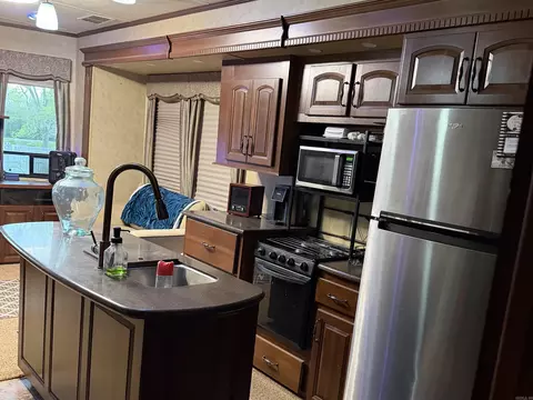 Kitchen - 196 Pine Valley Dr, Conway, AR 72034 photo 1 of 9
