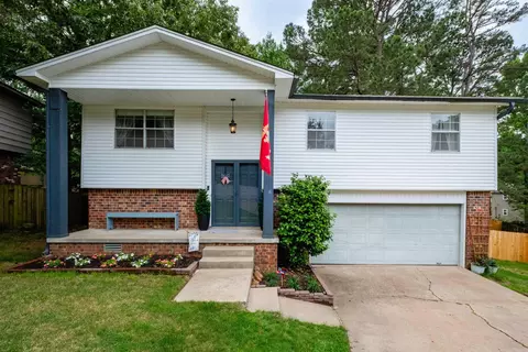 10 Cherrywood Ct, Little Rock, AR 72211