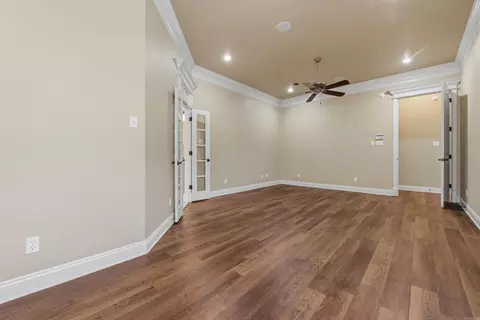 Living - 305 Edgewood Dr, Cabot, AR 72023 photo 6 of 7
