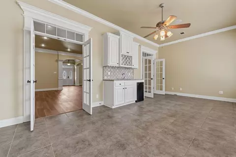 Living - 305 Edgewood Dr, Cabot, AR 72023 photo 4 of 7