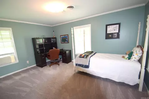 Bedroom - 19919 E Pinnacle Rd, Roland, AR 72135 photo 4 of 5