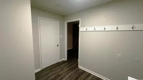 Entry Way - 2914 Wren St, Pine Bluff, AR 71603 photo 2 of 2