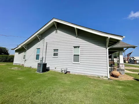 Exterior - 508 W Main St, Trumann, AR 72472 photo 5 of 7