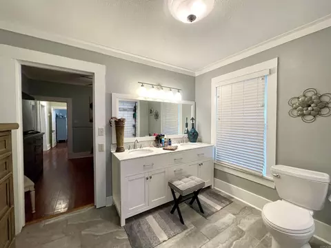 Bath - 508 W Main St, Trumann, AR 72472 photo 4 of 5
