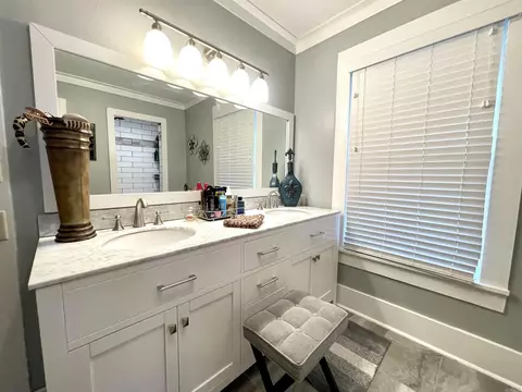 Bath - 508 W Main St, Trumann, AR 72472 photo 2 of 5