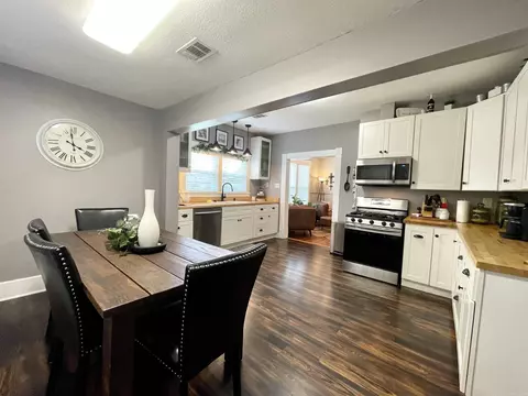 Kitchen - 508 W Main St, Trumann, AR 72472 photo 3 of 6