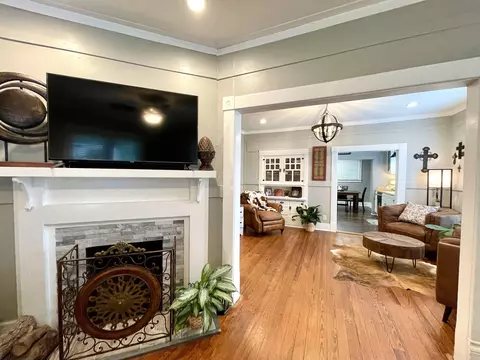 Living - 508 W Main St, Trumann, AR 72472 photo 3 of 5