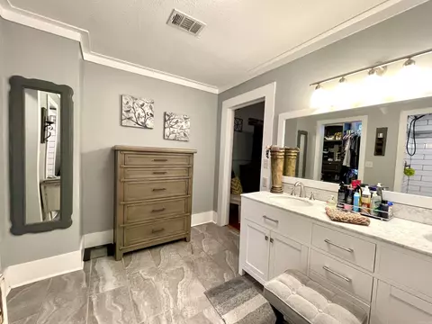 Bath - 508 W Main St, Trumann, AR 72472 photo 3 of 5