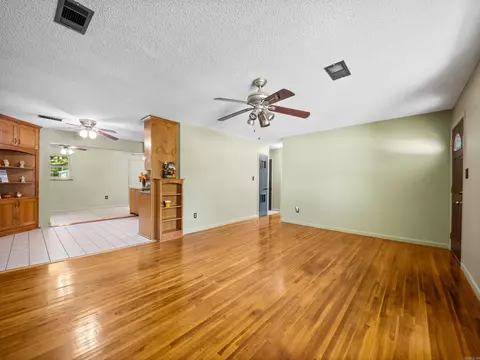 516 Jefferson St, Benton, AR 72015 photo 10