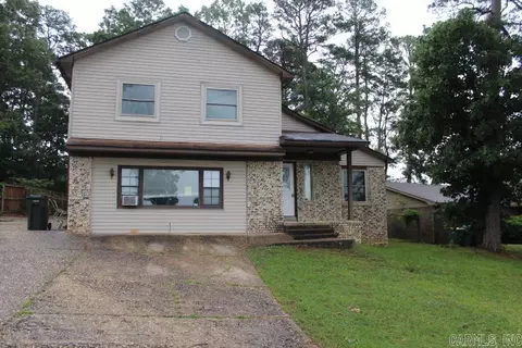 91 Dartmouth Dr, Little Rock, AR 72204