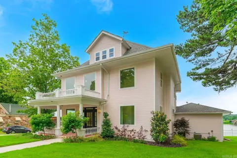 Exterior - 601 W W Riv, Ozark, AR 72949 photo 4 of 10