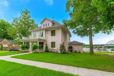Exterior - 601 W W Riv, Ozark, AR 72949 photo 7 of 10