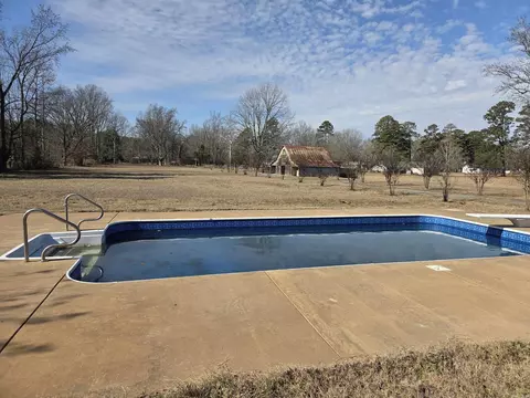 Exterior - 4205 Ryburn Rd, Pine Bluff, AR 71603 photo 5 of 6