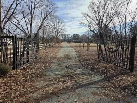 Exterior - 4205 Ryburn Rd, Pine Bluff, AR 71603 photo 1 of 6