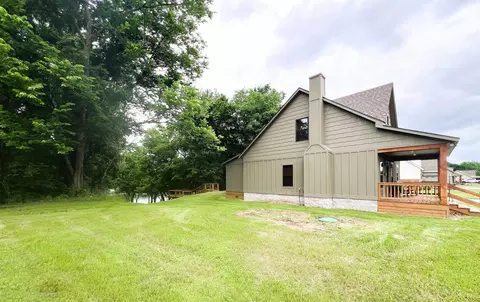 Exterior - 2 N Riverview Ln, Mountain View, AR 72560 photo 6 of 10
