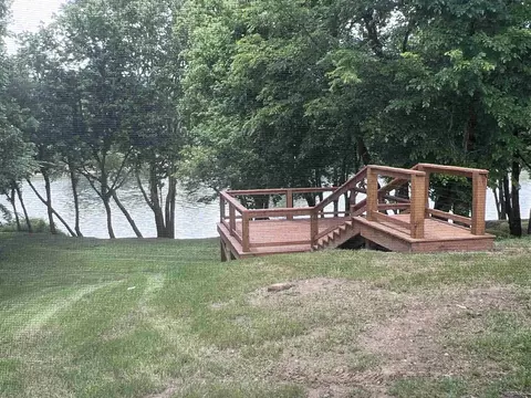 Exterior - 2 N Riverview Ln, Mountain View, AR 72560 photo 7 of 10