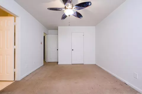 Bedroom - 6 Hickory Ridge Rd, Benton, AR 72019 photo 8 of 11